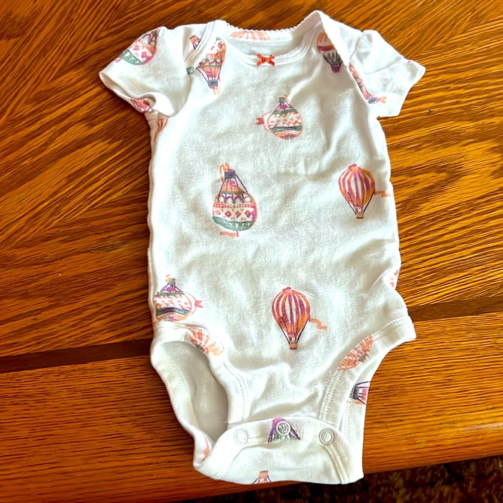 Carter's 3M one piece body suite